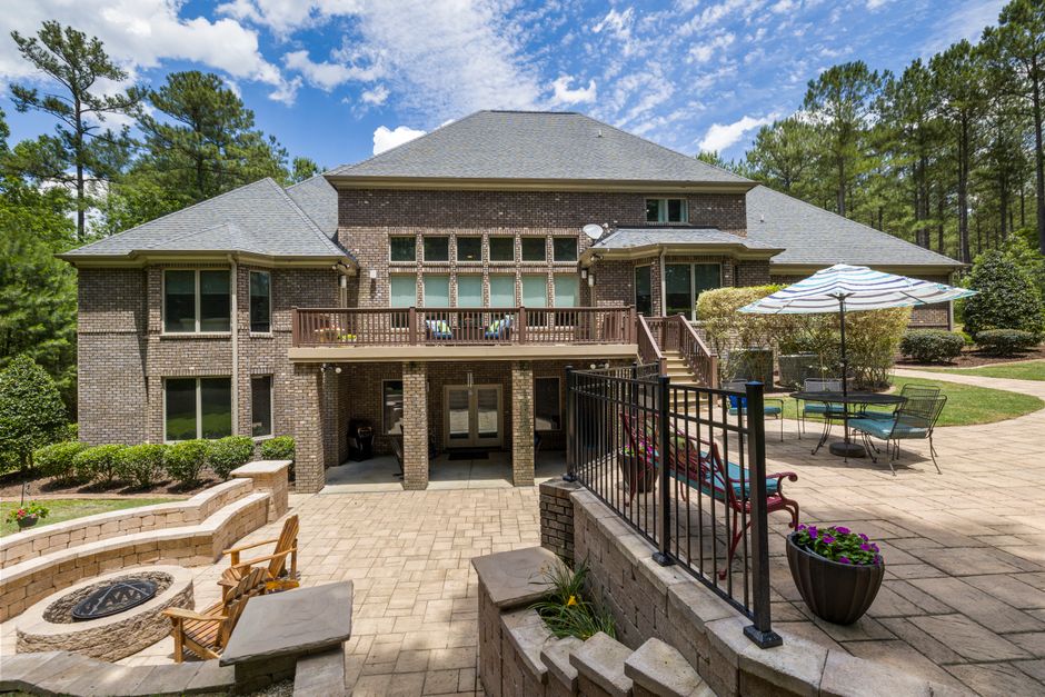 Terrace and fire pit in Holladay
